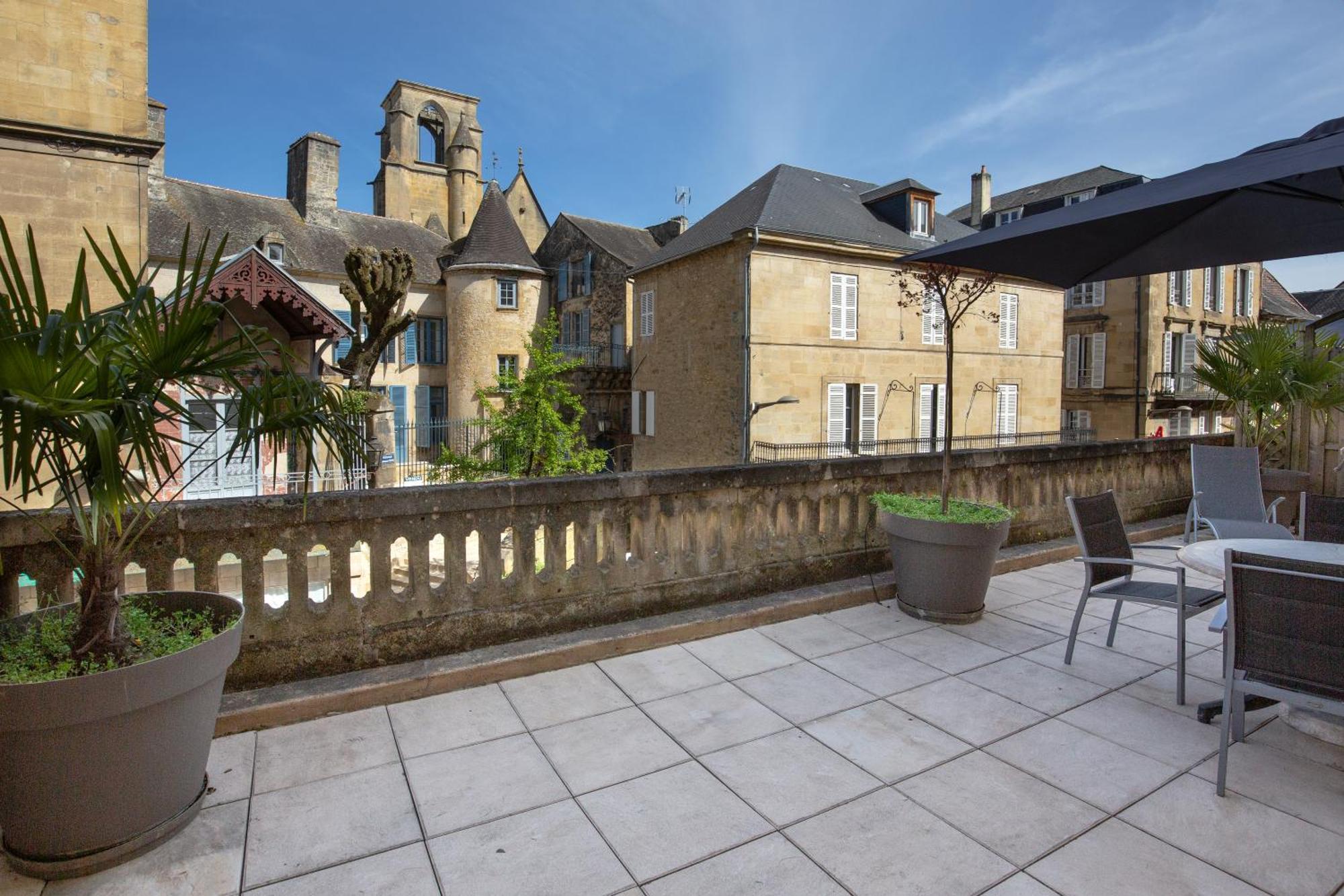 La Villa Des Consuls - Gite De Tourisme De Charme 萨尔拉拉卡内达 外观 照片